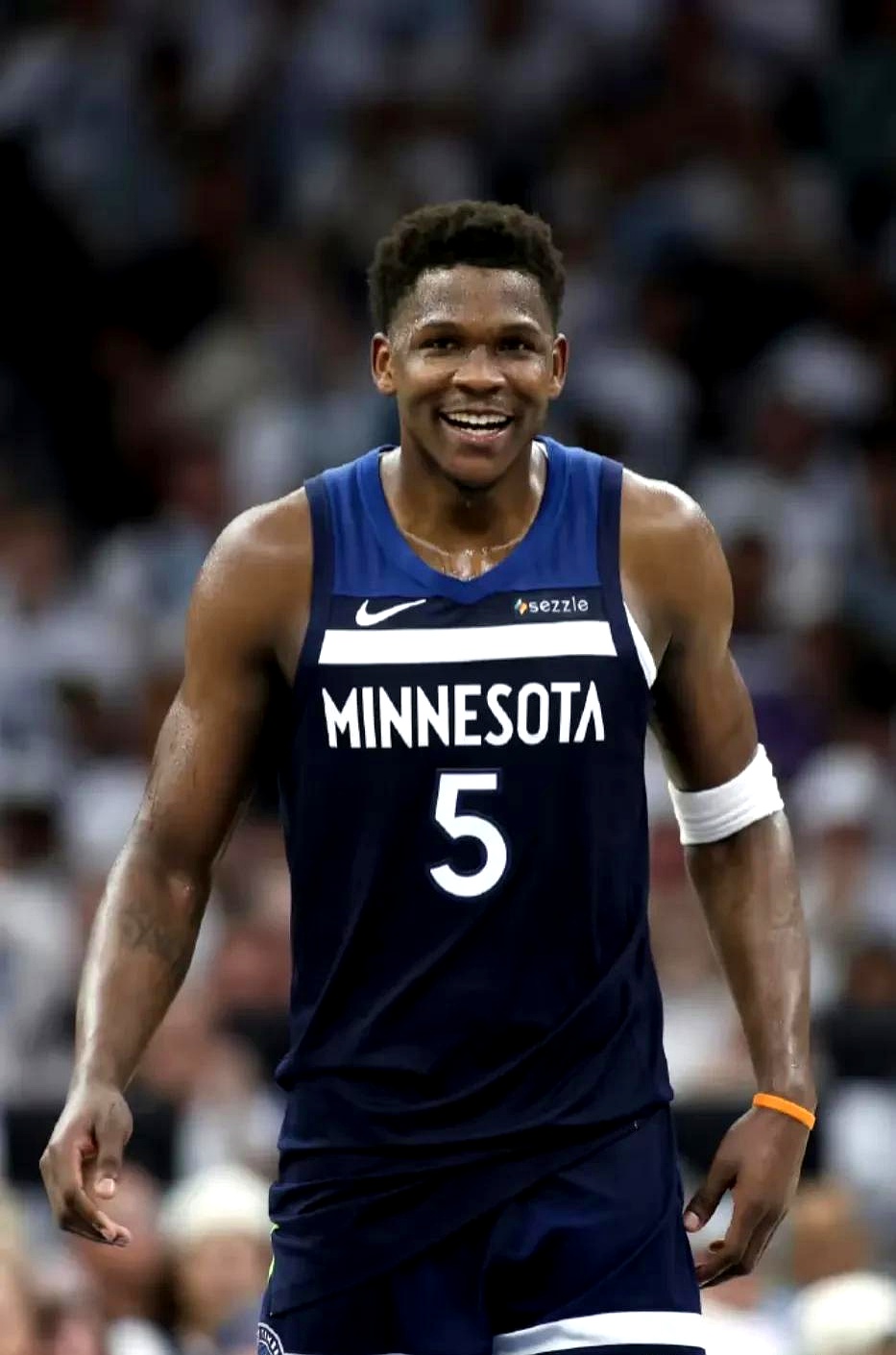 明尼苏达森林狼迎NBA常规赛关键赛，窗口期更衣室发声，目标明确，训练强度明显提升的简单介绍